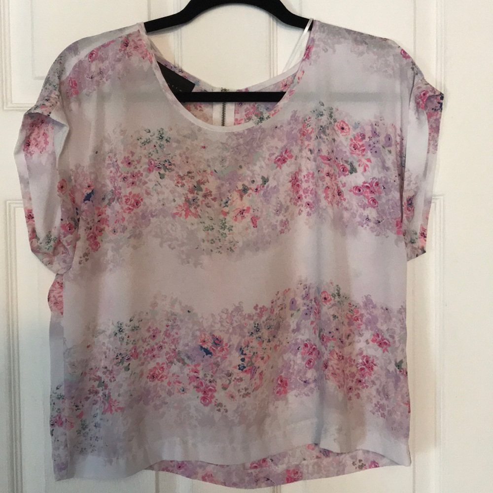 attention floral top
